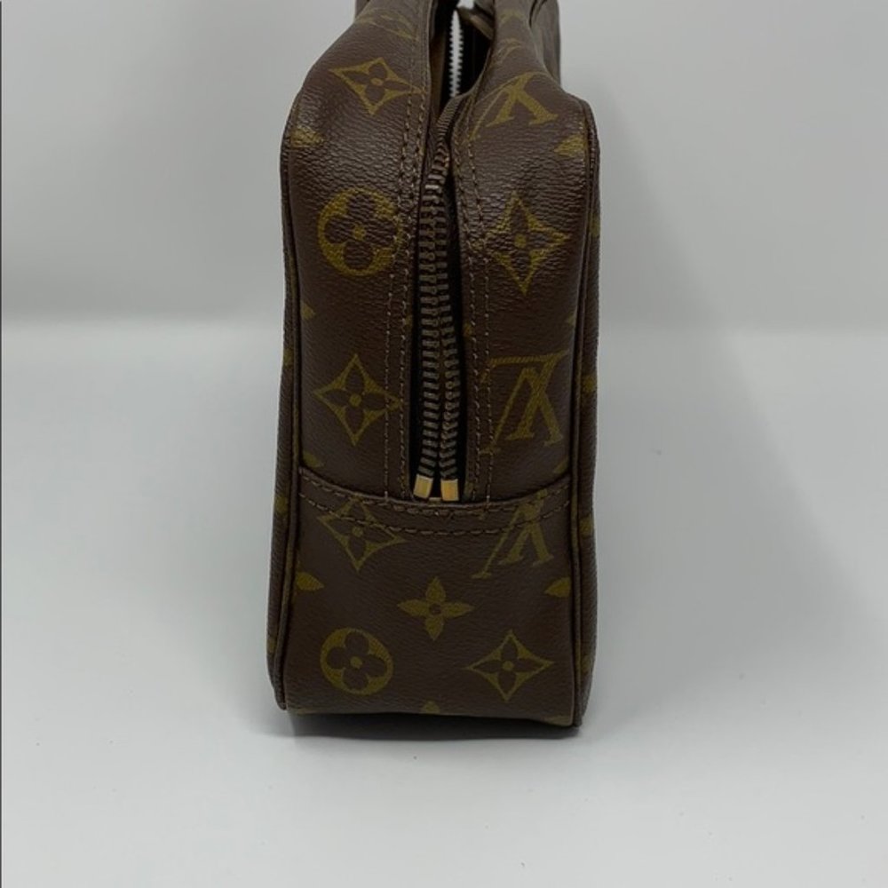 Authentic Louis Vuitton Cosmetic Pouch Vintage - Picture 6 of 13